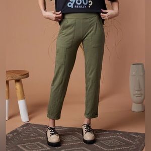 Known Supply Nolan pants in sage green Sz XL